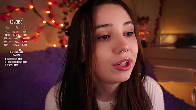 Snapshot of GillianDowdey chatting on November 11, 2025, 3:17 am GillianDowdey online show from November 11, 2025, 3:17 am