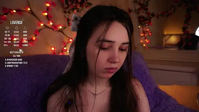 Snapshot of GillianDowdey chatting on November 21, 2025, 3:16 am GillianDowdey online show from November 21, 2025, 3:16 am