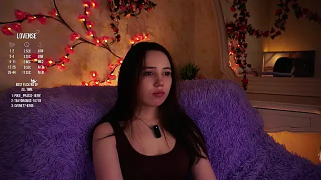 Snapshot of GillianDowdey chatting on December 2, 2025, 3:12 am GillianDowdey online show from December 2, 2025, 3:12 am