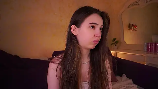 GillianDowdey online show from July 15, 2026, 3:12 am