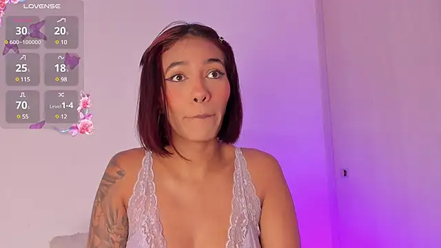 Snapshot of Nix_Taylor chatting on December 3, 2024, 1:52 am Nix Taylor online show from December 3, 2024, 1:52 am