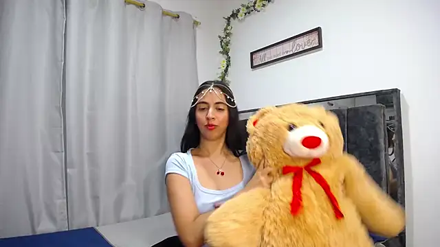 Snapshot of anna_alvarez chatting on May 14, 2026, 1:23 am anna alvarez online show from May 14, 2026, 1:23 am
