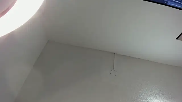 Snapshot of Lizz_Luna chatting on October 3, 2025, 1:41 pm Lizz Luna online show from October 3, 2025, 1:41 pm