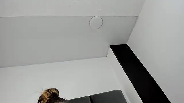 Snapshot of Lizz_Luna chatting on October 8, 2025, 2:04 pm Lizz Luna online show from October 8, 2025, 2:04 pm