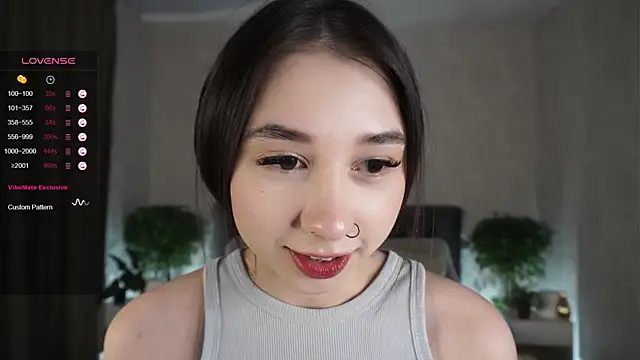 Snapshot of AislyEmbury chatting on February 11, 2025, 7:05 pm AislyEmbury online show from February 11, 2025, 7:05 pm