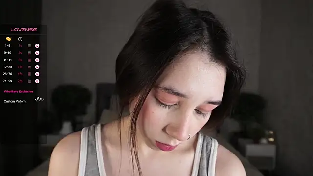 Snapshot of AislyEmbury chatting on February 23, 2025, 8:11 pm AislyEmbury online show from February 23, 2025, 8:11 pm