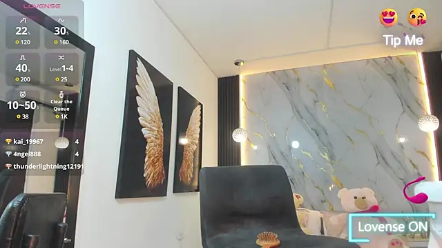 estephany doll online show from March 14, 2025, 5:24 pm