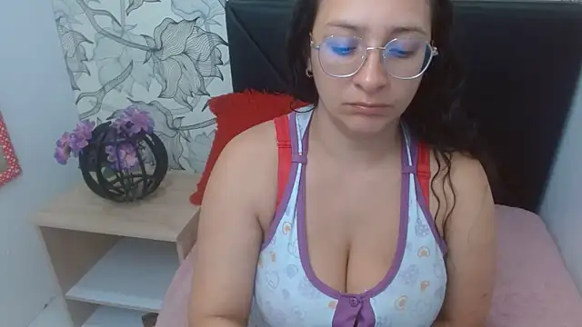 Snapshot of sarax_ximena chatting on June 18, 2026, 6:57 am sarax ximena online show from June 18, 2026, 6:57 am