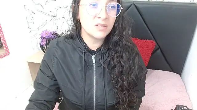 Snapshot of sarax_ximena chatting on July 1, 2026, 4:07 pm sarax ximena online show from July 1, 2026, 4:07 pm