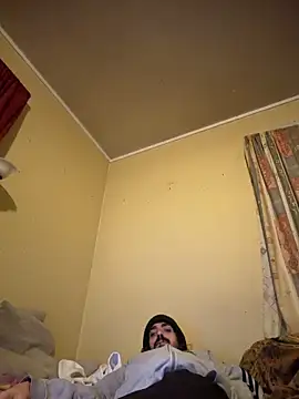 wolfwhite95 online show from February 8, 2026, 7:50 pm