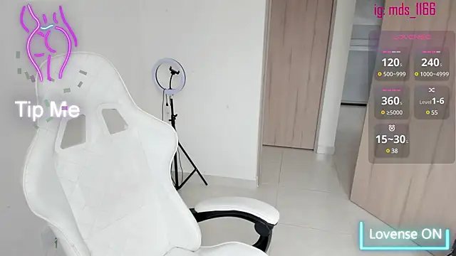 Snapshot of Mia_adams66 chatting on January 28, 2025, 5:46 pm Mia adams66 online show from January 28, 2025, 5:46 pm