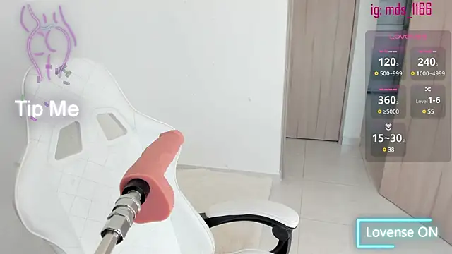 Snapshot of Mia_adams66 chatting on January 30, 2025, 5:39 pm Mia adams66 online show from January 30, 2025, 5:39 pm