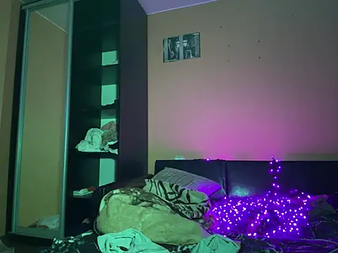 saint cat25 online show from March 2, 2025, 5:25 pm