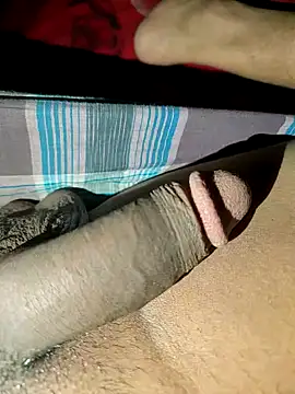 Bengali Boy75 online show from April 22, 2026, 3:57 pm