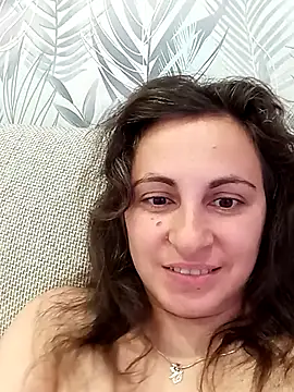 Snapshot of ShelaDiass chatting on October 10, 2025, 5:50 am ShelaDiass online show from October 10, 2025, 5:50 am