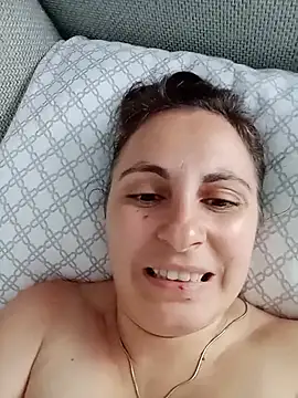 ShelaDiass online show from June 28, 2026, 5:24 am
