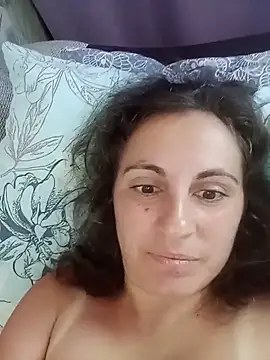 ShelaDiass online show from July 4, 2026, 4:51 am