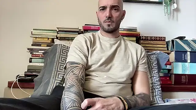 alessandromori91 online show from March 17, 2026, 10:07 am