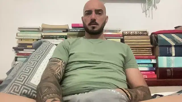 alessandromori91 online show from May 15, 2026, 10:17 pm