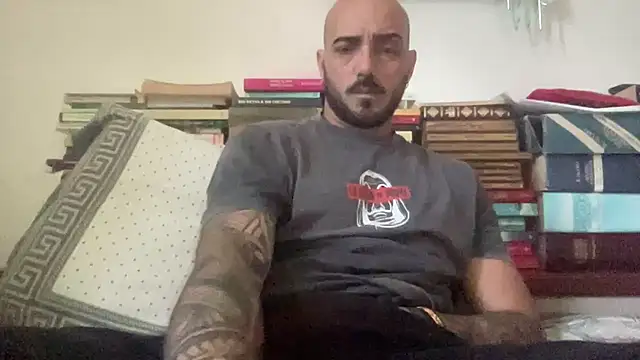 alessandromori91 online show from May 16, 2026, 4:28 pm