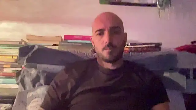 alessandromori91 online show from May 21, 2026, 7:21 pm