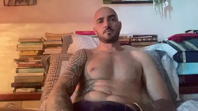 alessandromori91 online show from May 27, 2026, 4:53 am