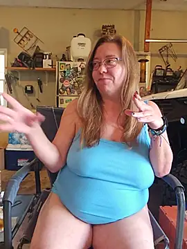 Snapshot of MsShelby40 chatting on June 11, 2026, 7:23 pm MsShelby40 online show from June 11, 2026, 7:23 pm