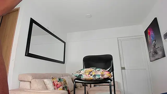 smit hot sr online show from March 8, 2025, 2:12 am