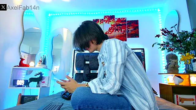 Snapshot of Alex_and_Fabian chatting on December 24, 2024, 7:00 pm Alex and Fabian online show from December 24, 2024, 7:00 pm