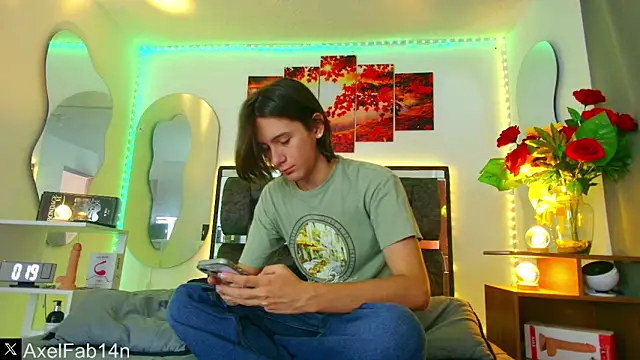 Snapshot of Alex_and_Fabian chatting on February 9, 2025, 6:58 pm Alex and Fabian online show from February 9, 2025, 6:58 pm