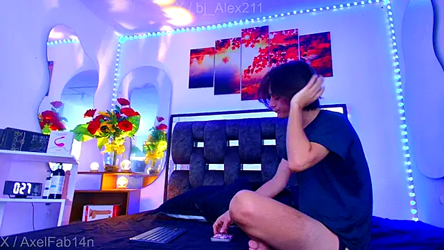 Snapshot of Alex_and_Fabian chatting on September 23, 2025, 7:39 pm Alex and Fabian online show from September 23, 2025, 7:39 pm