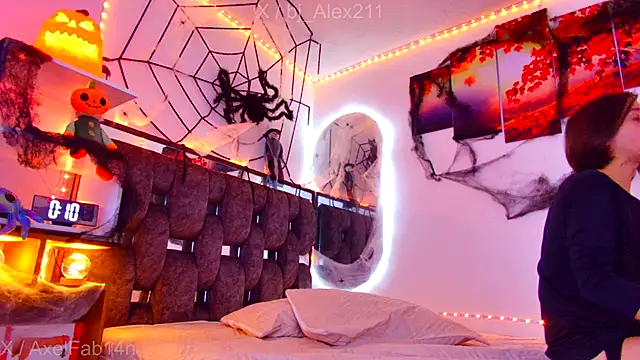 Snapshot of Alex_and_Fabian chatting on October 20, 2025, 8:31 pm Alex and Fabian online show from October 20, 2025, 8:31 pm