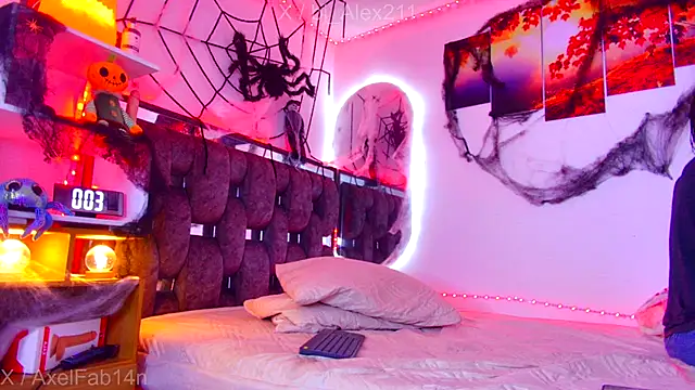 Snapshot of Alex_and_Fabian chatting on November 4, 2025, 9:03 pm Alex and Fabian online show from November 4, 2025, 9:03 pm