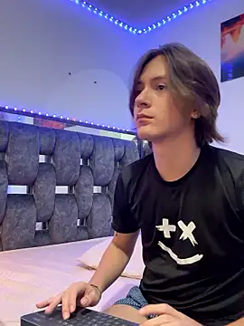 Alex and Fabian online show from January 14, 2026, 4:29 am