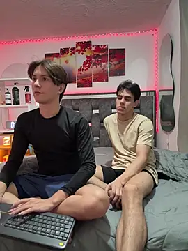 Alex and Fabian online show from May 1, 2026, 2:38 am