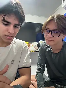 Alex and Fabian online show from June 21, 2026, 11:29 pm