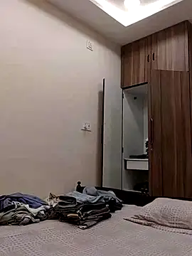 lovablesam online show from March 14, 2025, 8:38 pm