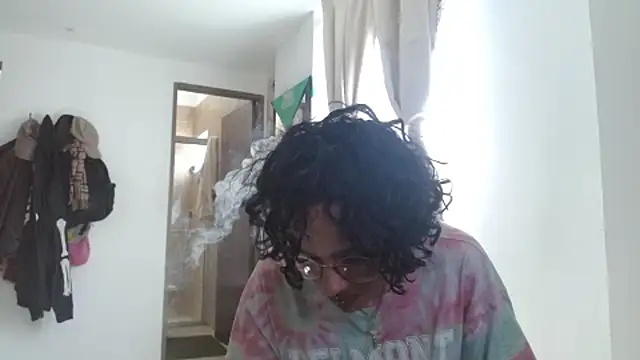 fenixmfx19 online show from February 25, 2026, 7:12 pm