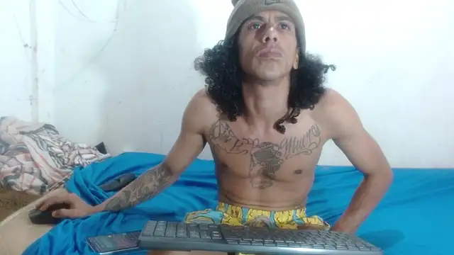 Snapshot of damian_bottom_bigcock chatting on January 9, 2026, 1:36 pm damian bottom bigcock online show from January 9, 2026, 1:36 pm