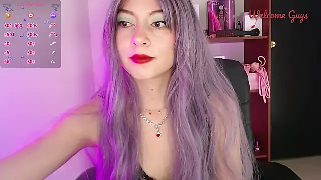 Snapshot of Celeste_Ford_18 chatting on October 17, 2025, 11:07 pm Celeste Ford 18 online show from October 17, 2025, 11:07 pm