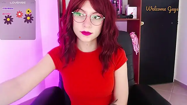 Snapshot of Celeste_Ford_18 chatting on November 10, 2025, 1:54 pm Celeste Ford 18 online show from November 10, 2025, 1:54 pm