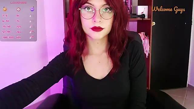 Snapshot of Celeste_Ford_18 chatting on November 15, 2025, 9:11 pm Celeste Ford 18 online show from November 15, 2025, 9:11 pm