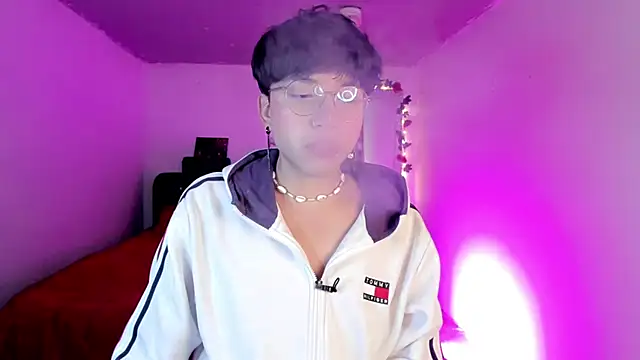 Snapshot of AnggelONfiree chatting on November 23, 2025, 8:36 am AnggelONfiree online show from November 23, 2025, 8:36 am