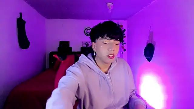 AnggelONfiree online show from December 21, 2025, 8:21 am