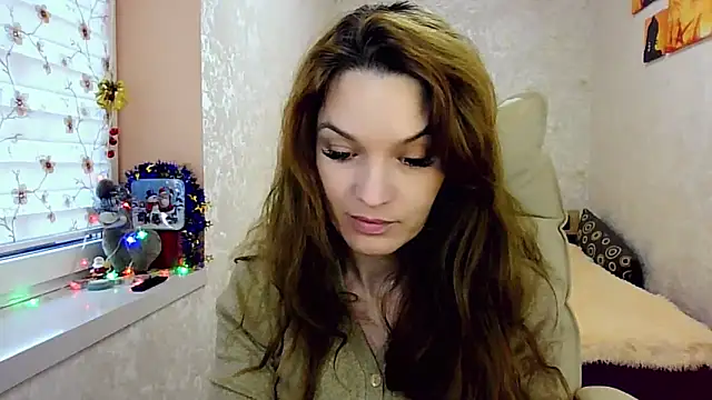 Snapshot of impossibleluna chatting on December 6, 2024, 11:33 am impossibleluna online show from December 6, 2024, 11:33 am