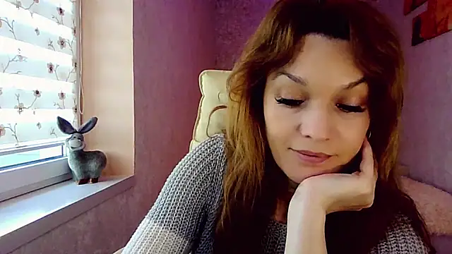 Snapshot of impossibleluna chatting on June 3, 2026, 1:25 pm impossibleluna online show from June 3, 2026, 1:25 pm