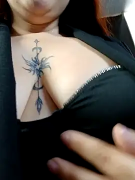 madelaine- online show from February 2, 2025, 5:04 pm