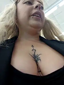 madelaine- online show from March 20, 2025, 7:04 pm