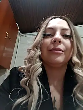 madelaine- online show from September 23, 2025, 10:24 pm