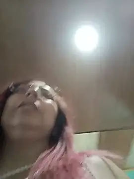 madelaine- online show from July 27, 2026, 6:37 pm